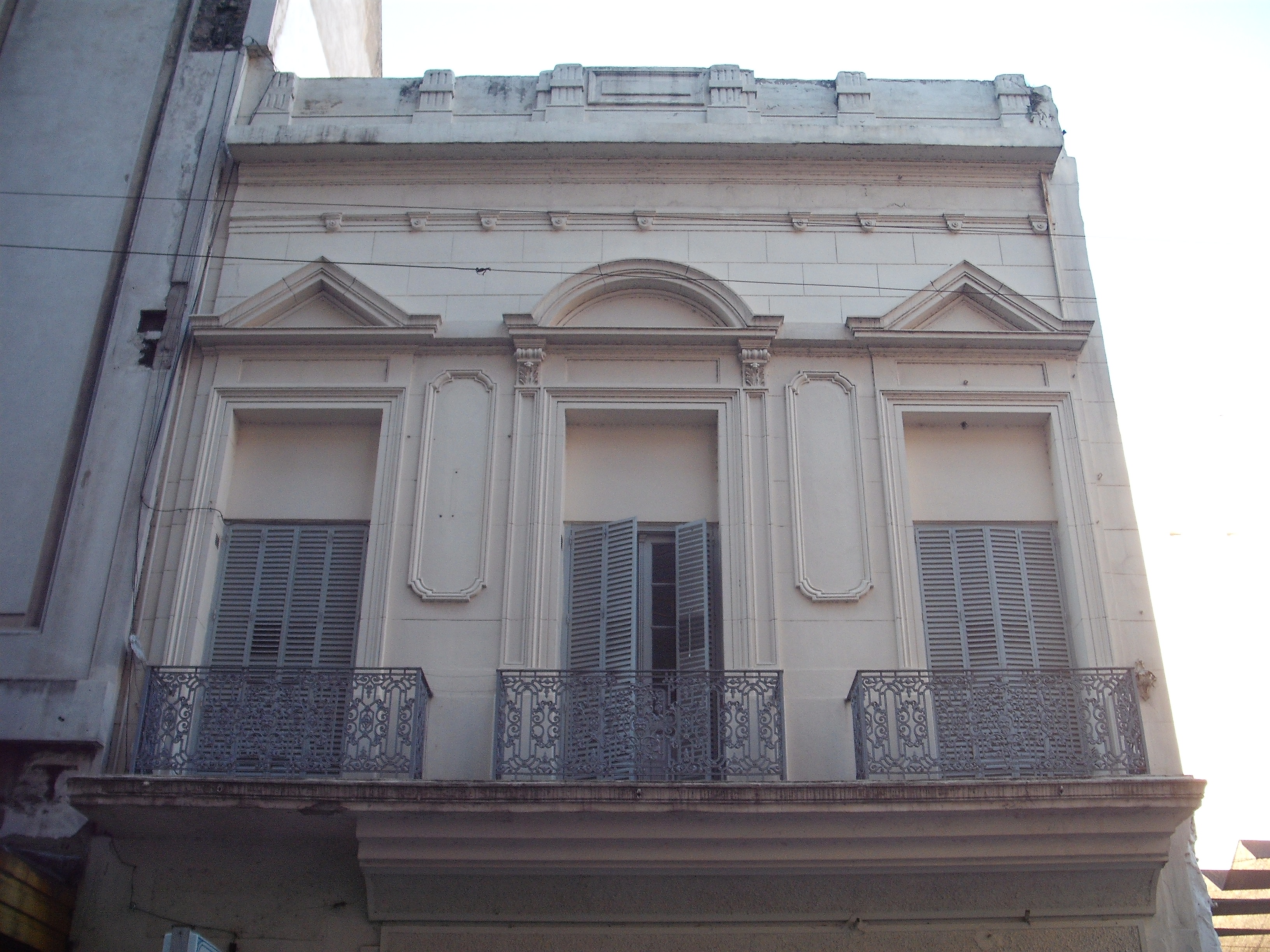 Entrada y frente del hotel